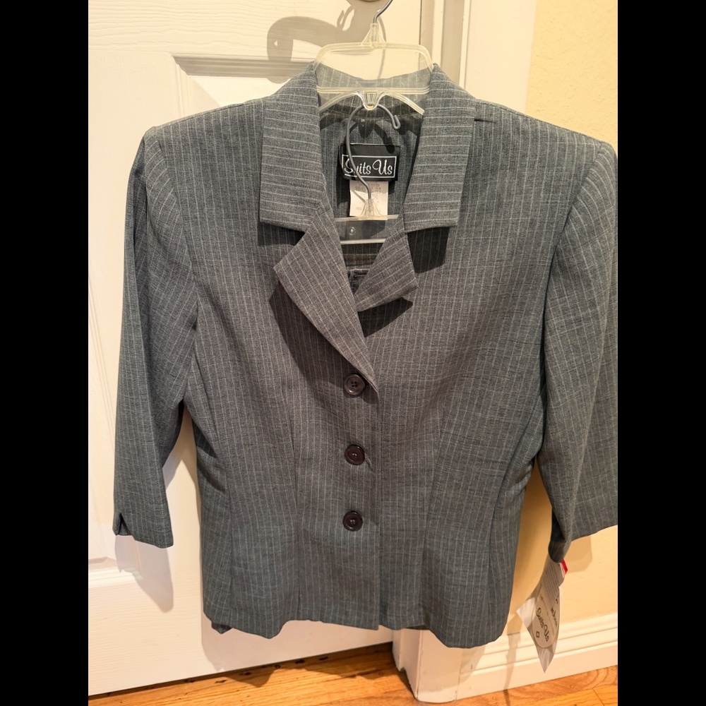 Vintage Y2K 3 piece Woman’s Skirt Suit